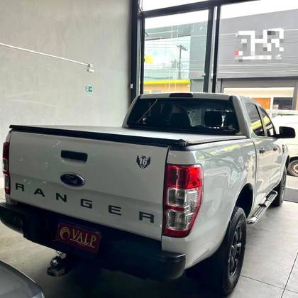 FORD RANGER 2.5 XLS 4X2 CD 16V FLEX 4P MANUAL FORD RANGER 2.5 XLS 4X2 CD 16V FLEX 4P MANUAL